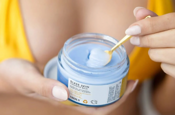 Mixing Salicylic Acid, Niacinamide, and Hyaluronic Acid for Clear, Hydrated Skin