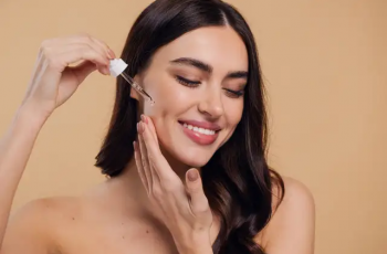 Salicylic Acid Explained: Essential Skincare for Clearer Skin