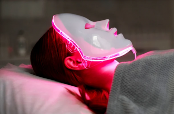 Your Guide to Handheld LED Light Therapy for Skincare