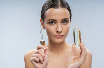 Niacinamide and Tretinoin: How to Safely Use Together
