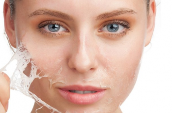 Skincare Showdown: Squalane or Hyaluronic Acid for Hydration?