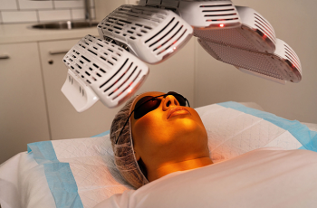 Maximize Your Skincare: LED Light and Salicylic Acid Tips Maximize Your Skincare: LED Light and Salicylic Acid Tips