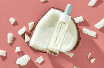 The Coconut Oil Mistake Making You Break Out: Why Extracts Are the Real Acne Cure The Coconut Oil Mistake Making You Break Out: Why Extracts Are the Real Acne Cure